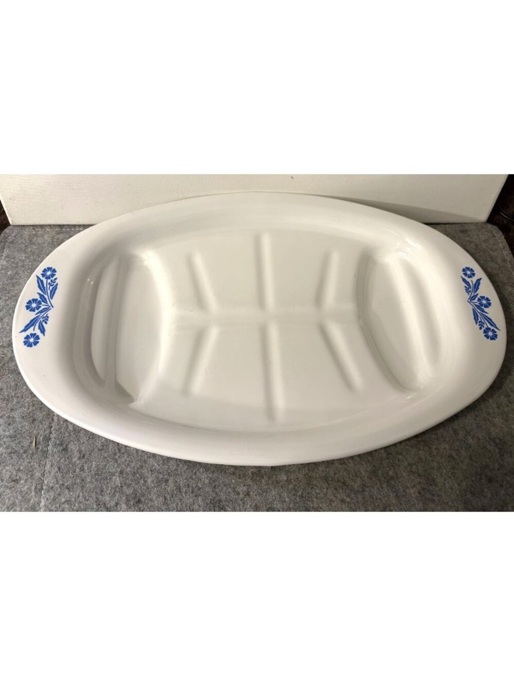 Corning Ware 9-19 Meat Platter Oval W/Blue Flowers   16.5 x 10  #3372